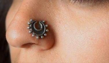 Horse Shoe Look Clip On Press On Nose Pin in Silver Alloy