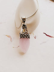 92.5 Silver Pendant with Rose Quartz Stone and 18 inch Chain