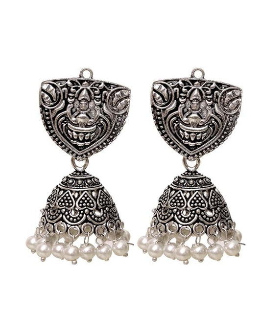 Designer pair of Jhumkis with Pearl with Push Back in Silver Alloy