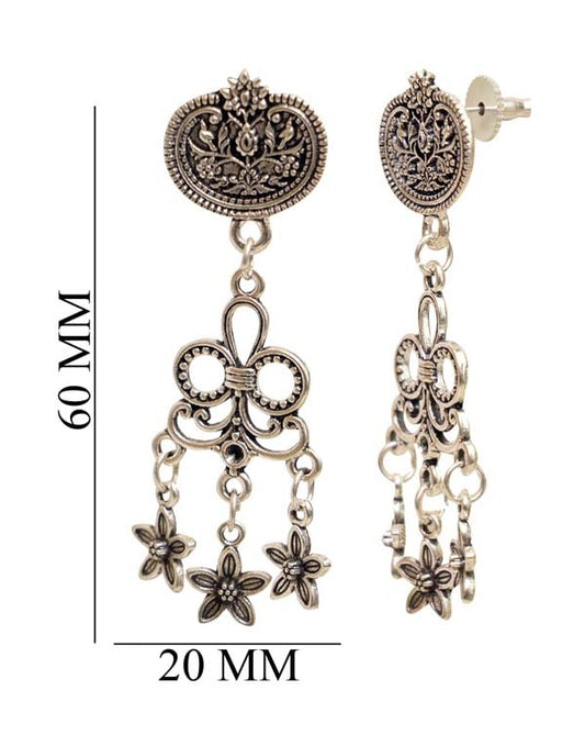 Beautiful Earrings with Push Back in Silver Alloy