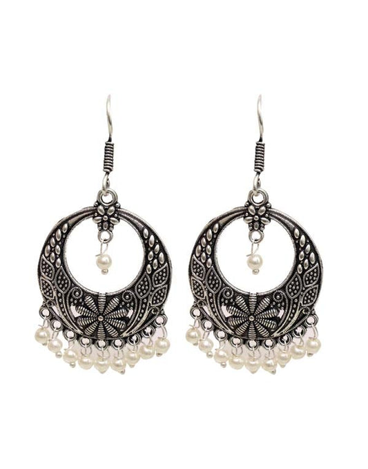 Trendy look Jhumkis in Pearl with Ear Wire in Silver Alloy High Finish