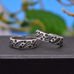 Unique pair of Oxidized Silver Toe Rings Bichiya in 925 Sterling Silver