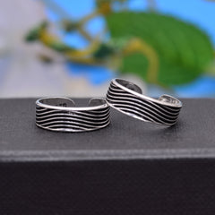 Pair of Oxidized Silver Toe Rings in 925 Silver