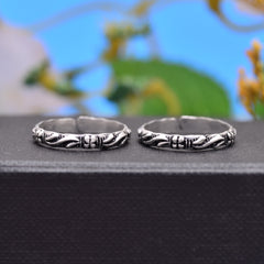 Pair of Silver Oxidized light weighted 925 Silver Toe Rings