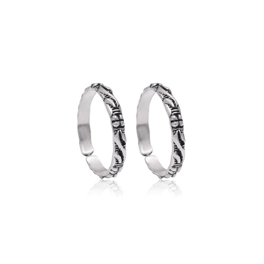 Pair of Silver Oxidized light weighted 925 Silver Toe Rings