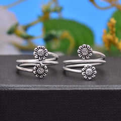 Pair of Front Open Oxidized Toe Rings Bichiya in 925 Sterling Silver
