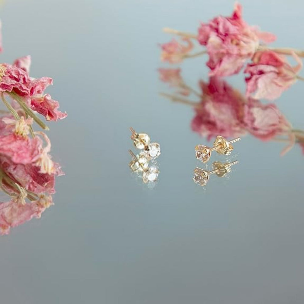 18k Gold Plated 925 Sterling Silver pair of Round 4mm Single White Cz Unisex Stud Earrings - Studs