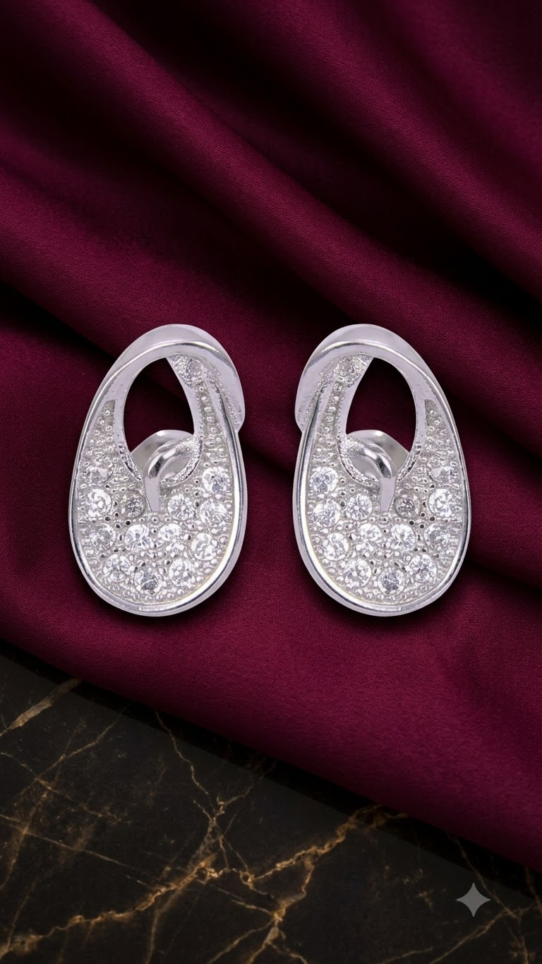 925 Sterling Silver beautiful pair of Cubic Zircon Studs