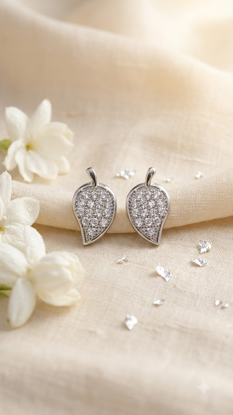 925 Sterling Silver Pair of Beautiful And Small Cubic Zircon Studs