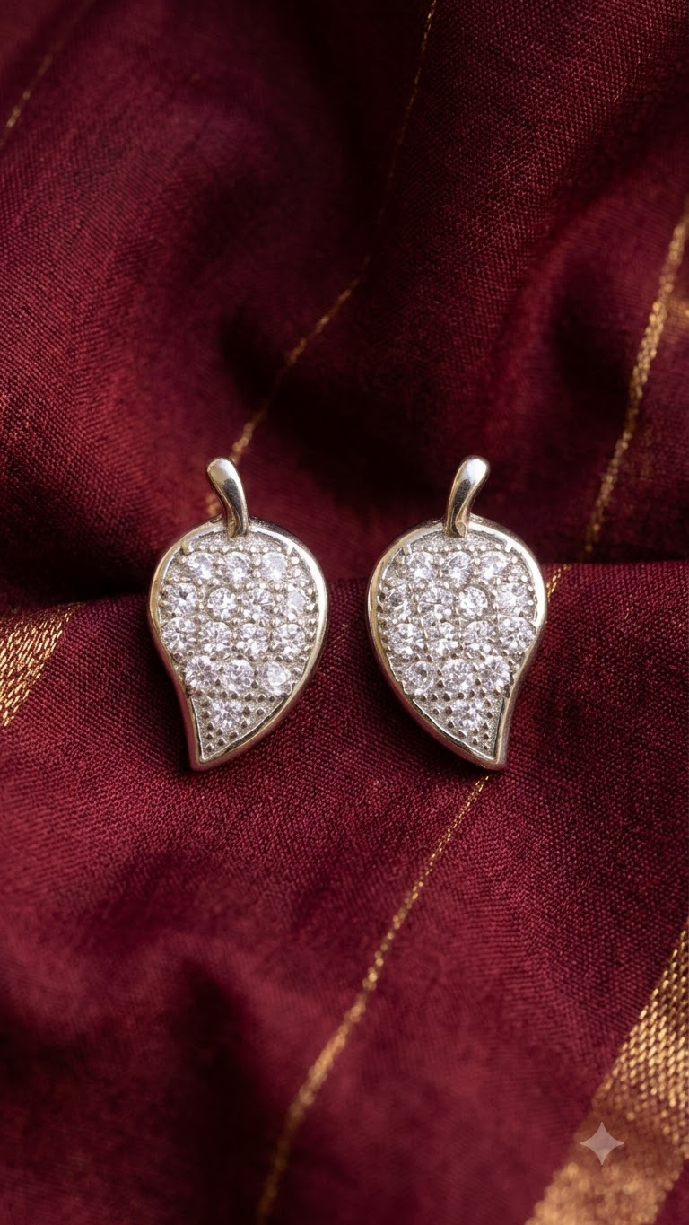 925 Sterling Silver Pair of Beautiful And Small Cubic Zircon Studs