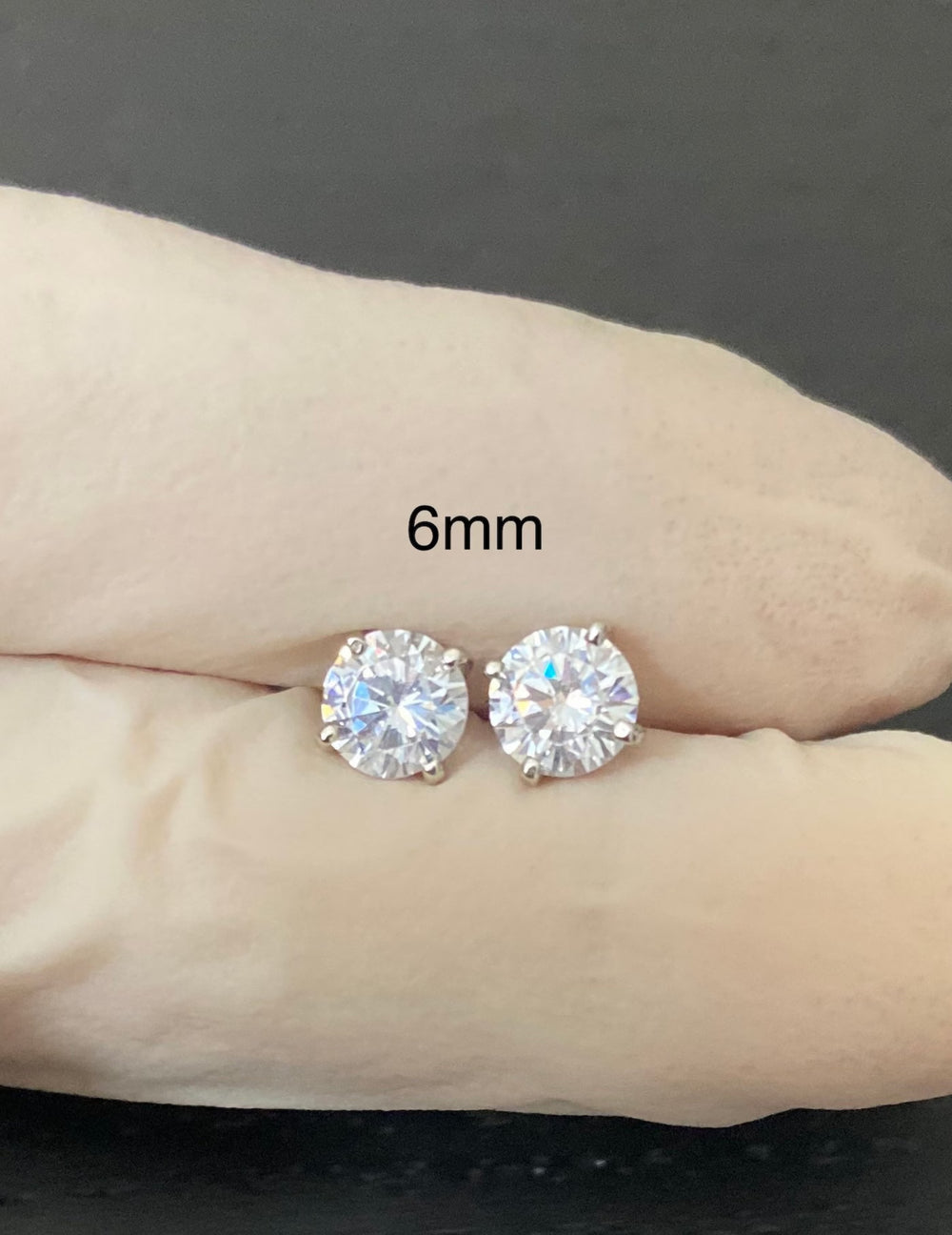 18k Gold Plated 925 Sterling Silver pair of Round 6 mm Single White Cz Unisex Stud Earrings