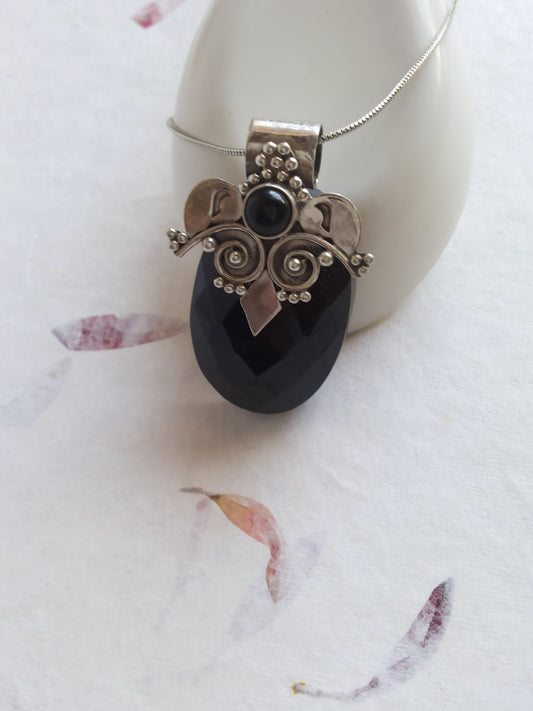 92.5 Silver Pendant with Black Onyx Stone and 18 inch Chain