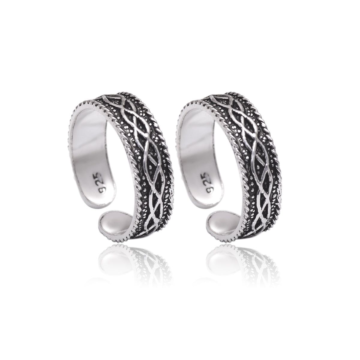 Pair of Stylish Oxidized 925 Silver Toe Rings Bichiya