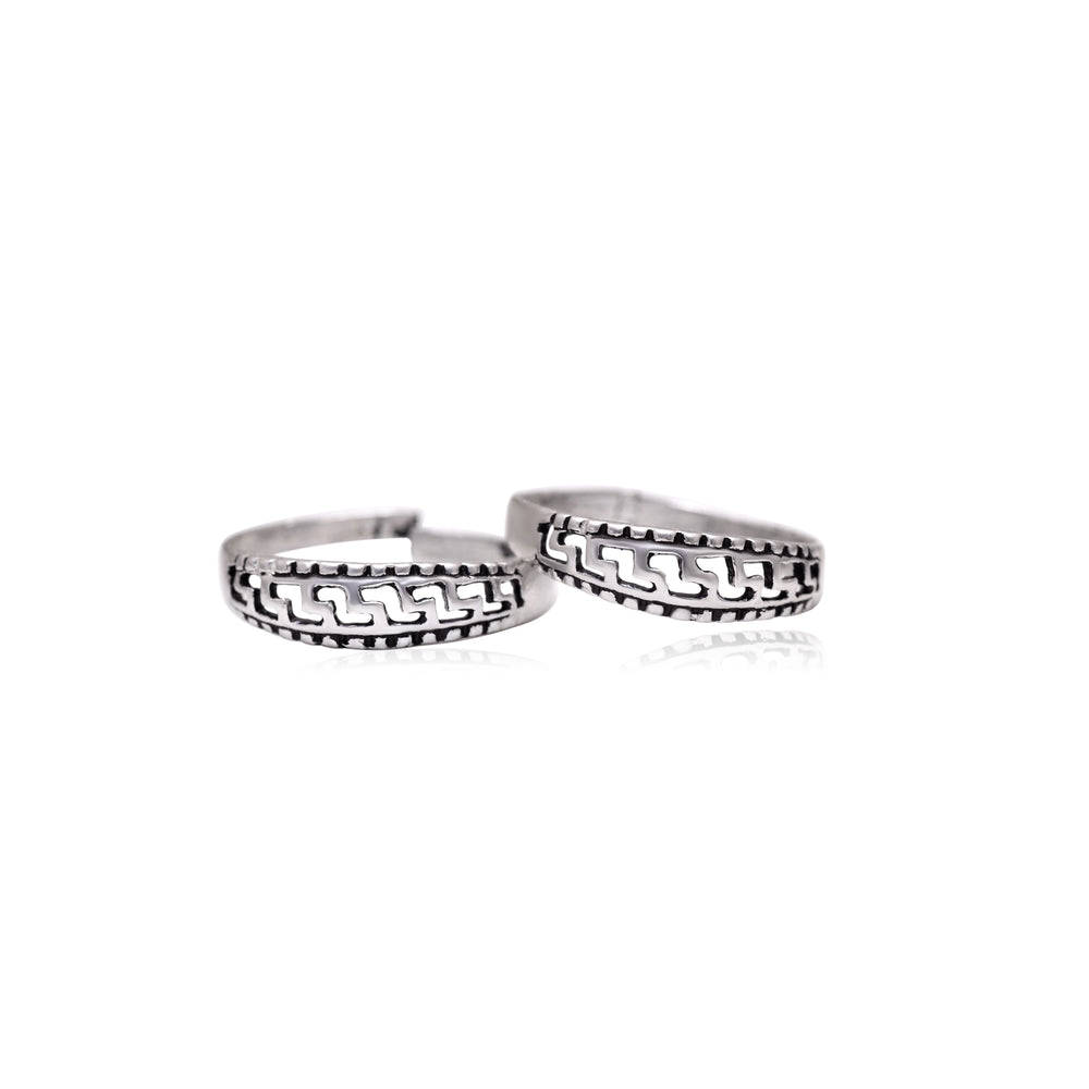 Pair of Designer and Oxidized Silver Toe Rings Bichiya in 925 Sterling Silver