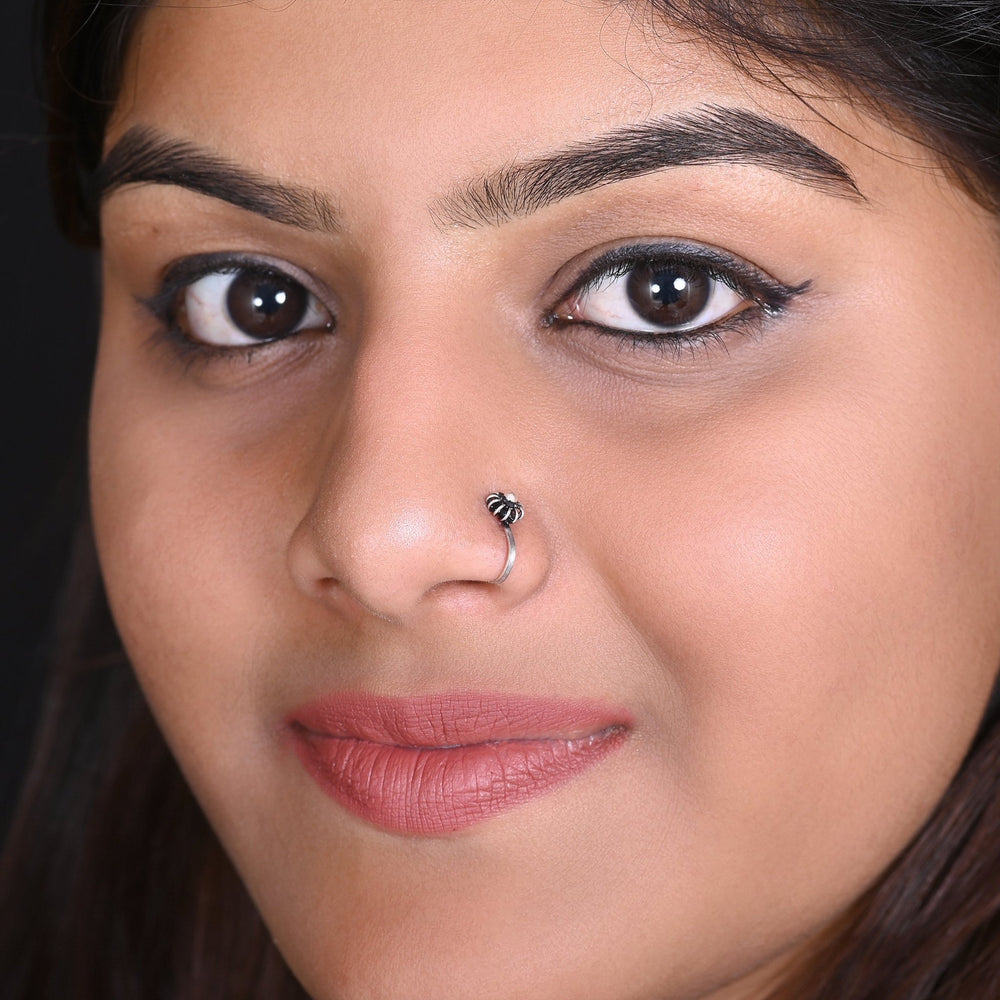 Flower Light Weighted Clip on Nose Pin in 92.5 Silver - Silver Clip On Nose Pin