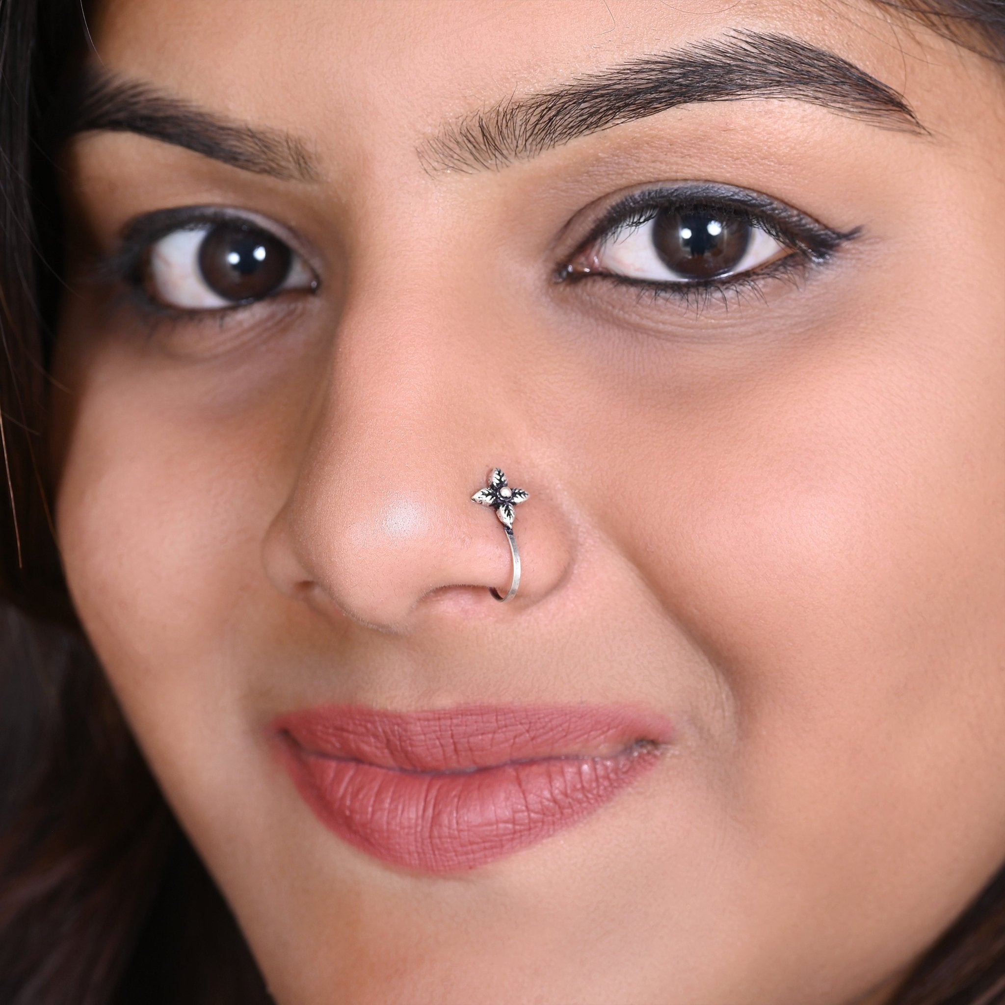 Flower Light Weighted Clip on Nose Pin in 92.5 Silver - Silver Clip On Nose Pin