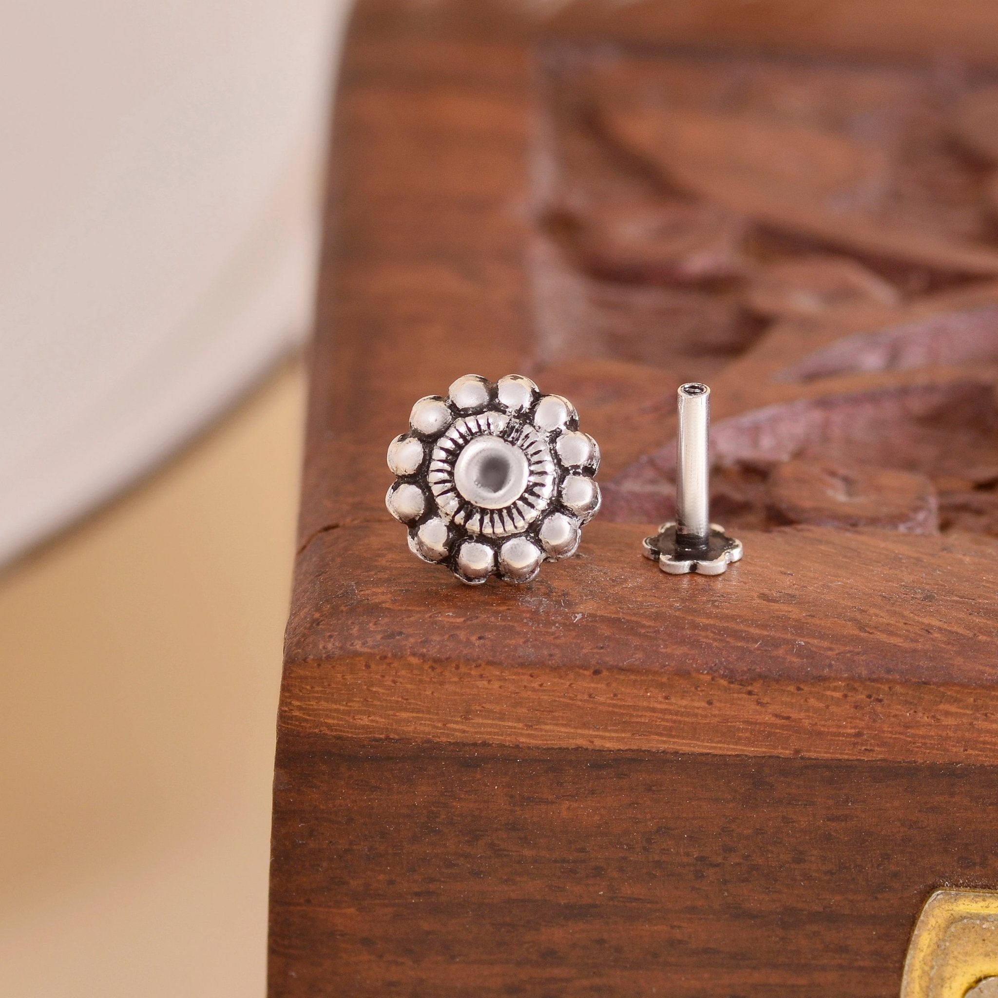 Flower Shape Screw Back Nose Pin in 92.5 Sterling Silver for Women and Girls - Silver Nose Pin