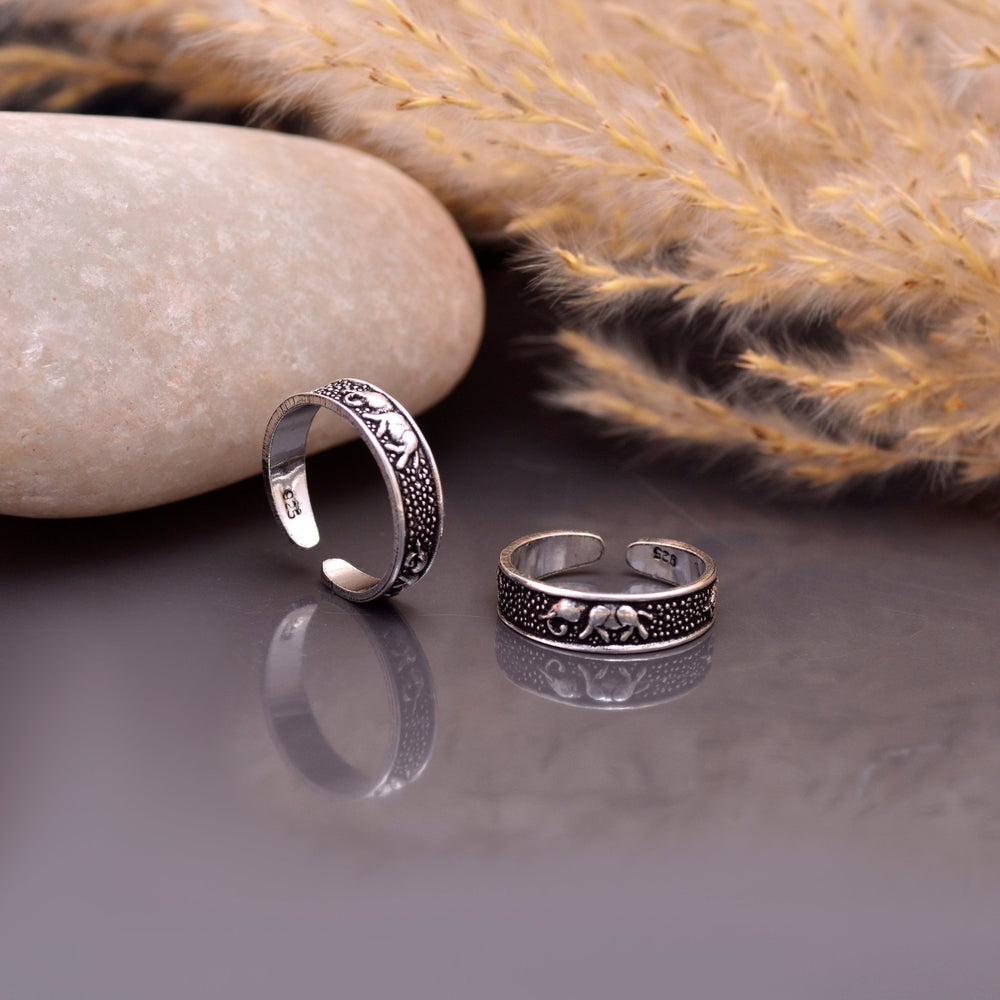 Pair of Elephant Oxidized 925 Silver Toe Rings Bichiya - Toe Rings