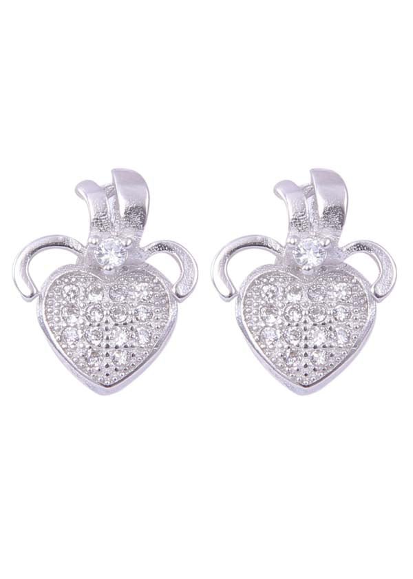 925 Sterling Silver Trendy And Chic Looking Heart Cz Studs - Studs