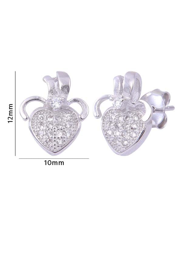 925 Sterling Silver Trendy And Chic Looking Heart Cz Studs - Studs