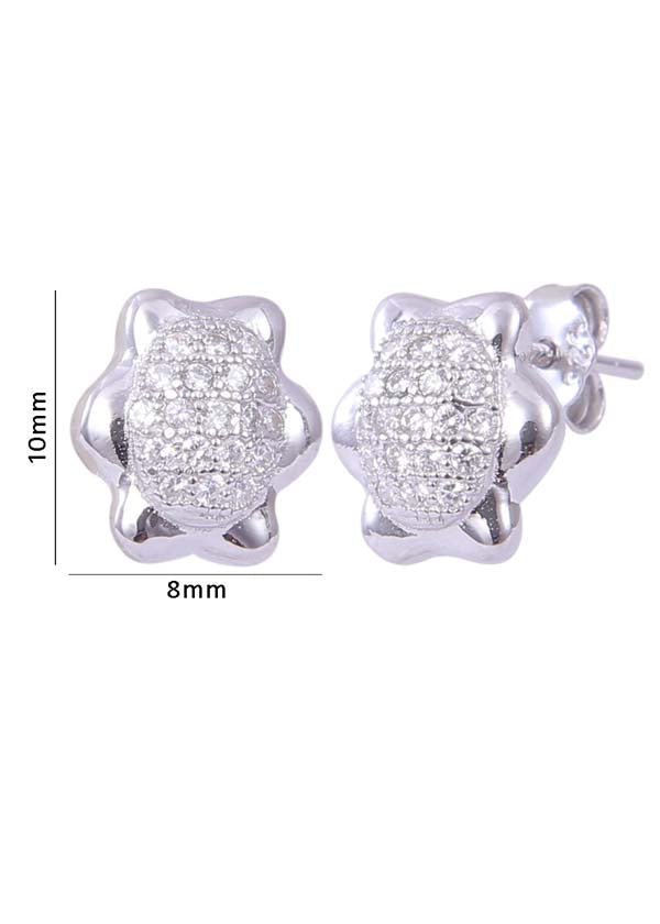 925 Sterling Silver Trendy And Chic Looking Pair Of Cz Studs - Studs