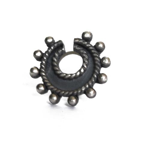 Designer Horse Shoe Look Silver Alloy Big Nose pin