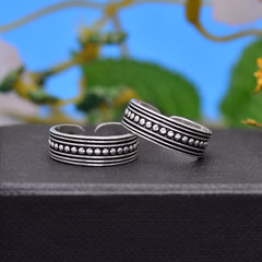 Pair of designer 925 Silver Oxidized Toe Rings