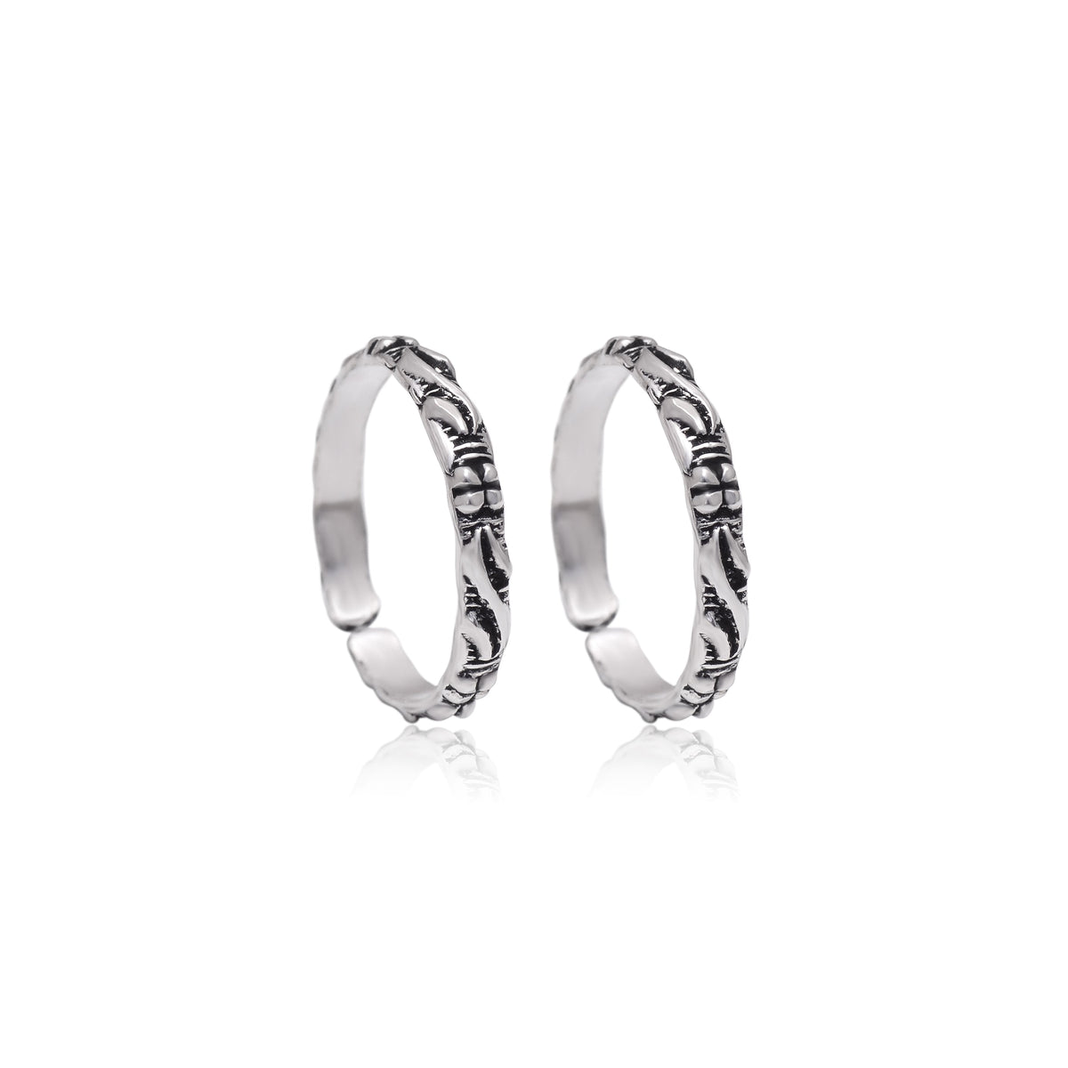 Pair of Silver Oxidized light weighted 925 Silver Toe Rings