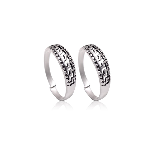 Pair of Designer and Oxidized Silver Toe Rings Bichiya in 925 Sterling Silver