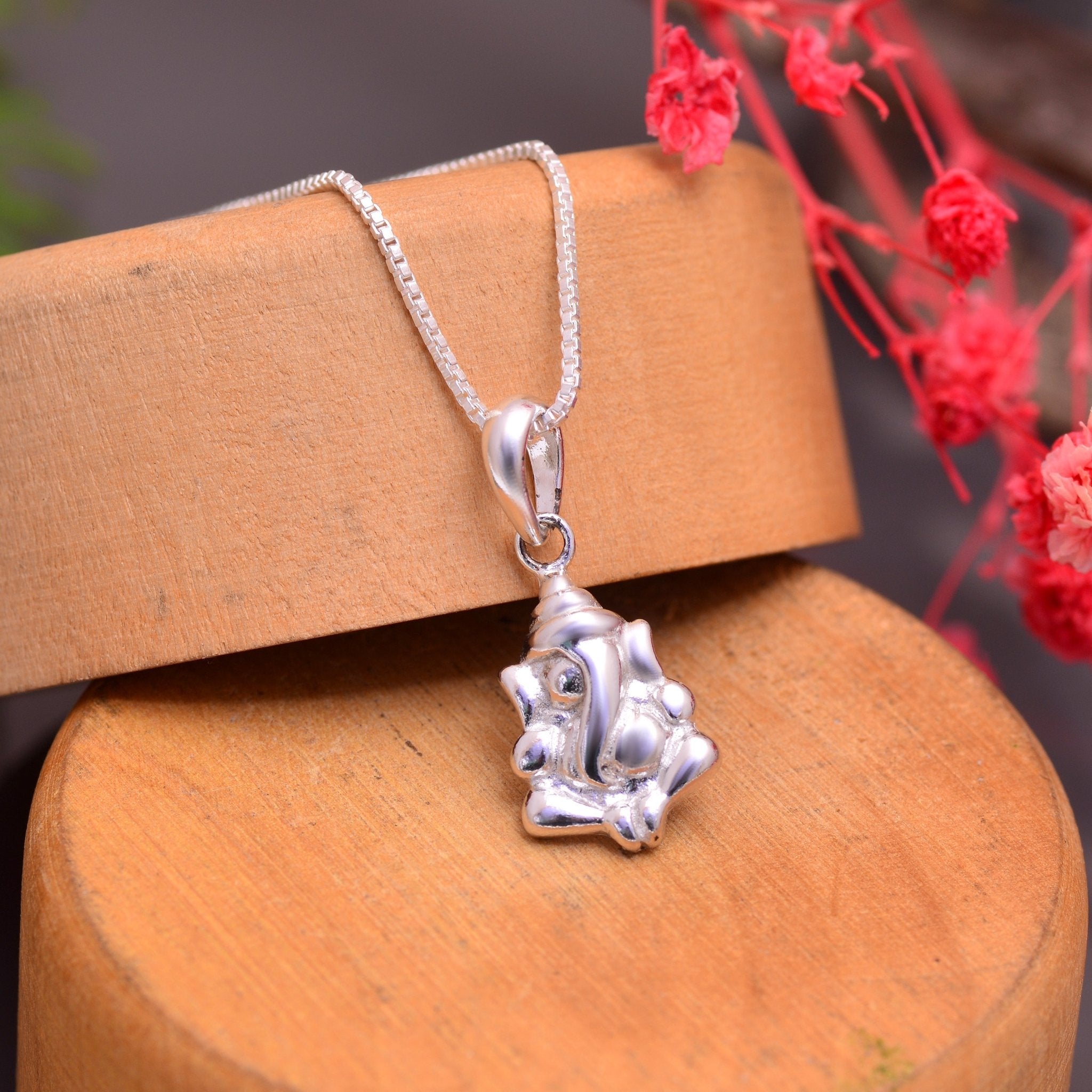 Ganpati 92.5 Sterling Silver Small Pendant with 18 inch Chain - Pendants