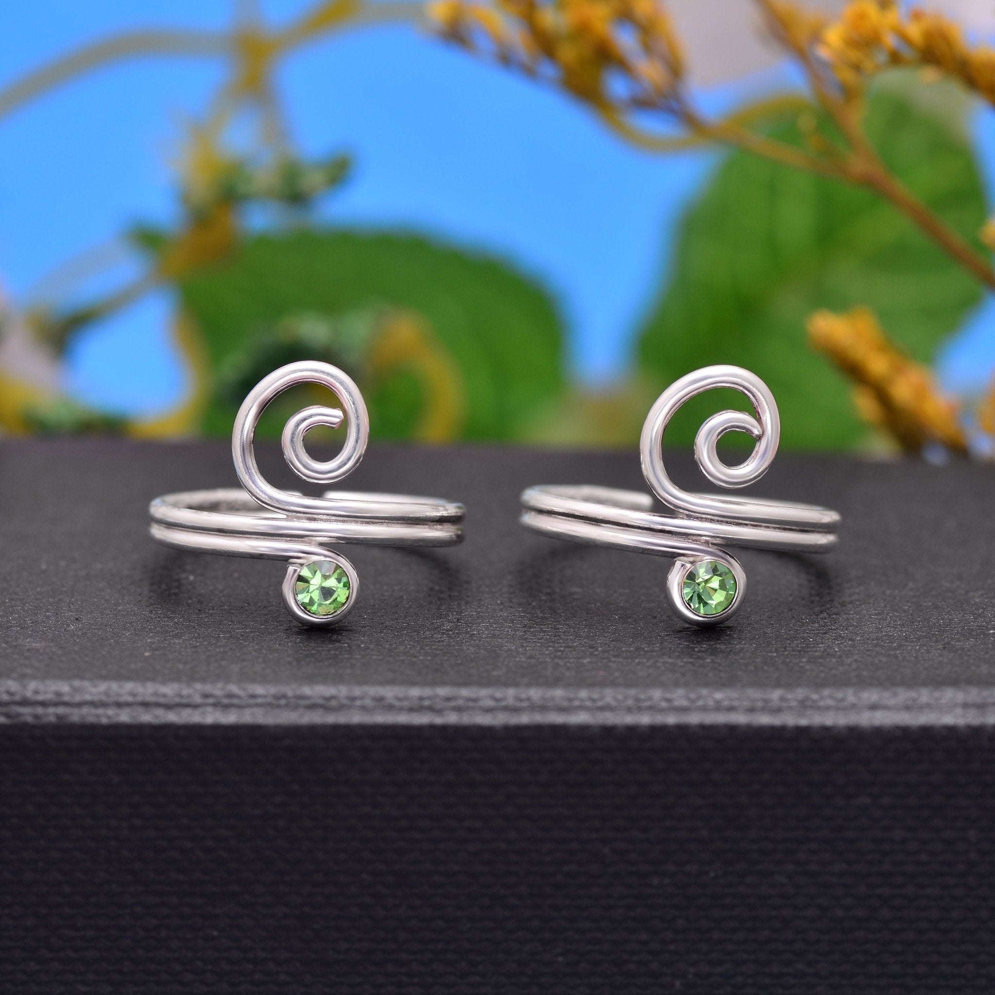 Trendy 925 Silver Toe Rings in Green Cubic Zirconia - Toe Rings