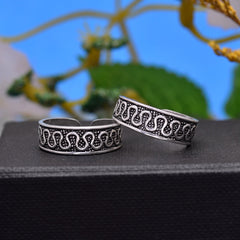 Unique pair of Oxidized Toe Rings in 92.5 Silver - Toe Rings